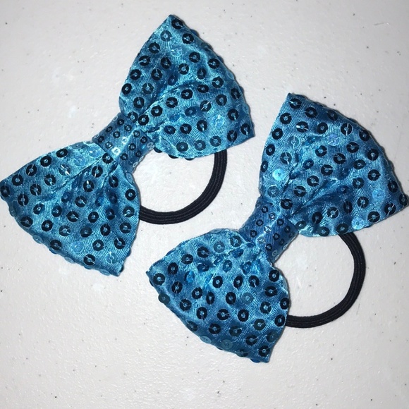 Other - NWOT Set of Turquoise Sequined Bow Hair Ties